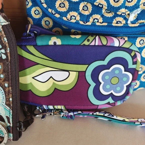 Vera Bradley Floral Purse Bundle 1 Purse and 4 Clutches - Picture 4 of 8